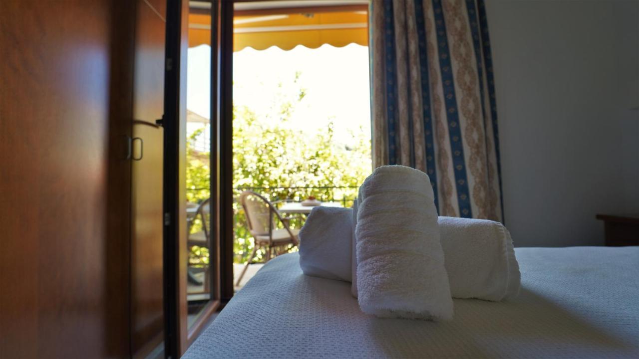 Hotel Tourist Parga Luaran gambar