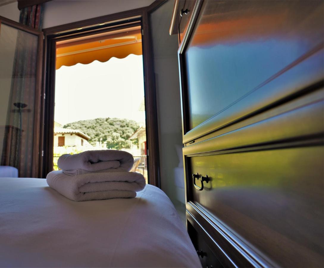 Hotel Tourist Parga Luaran gambar