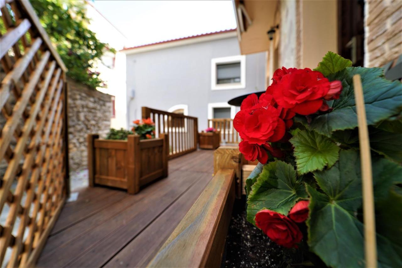 Hotel Tourist Parga Luaran gambar